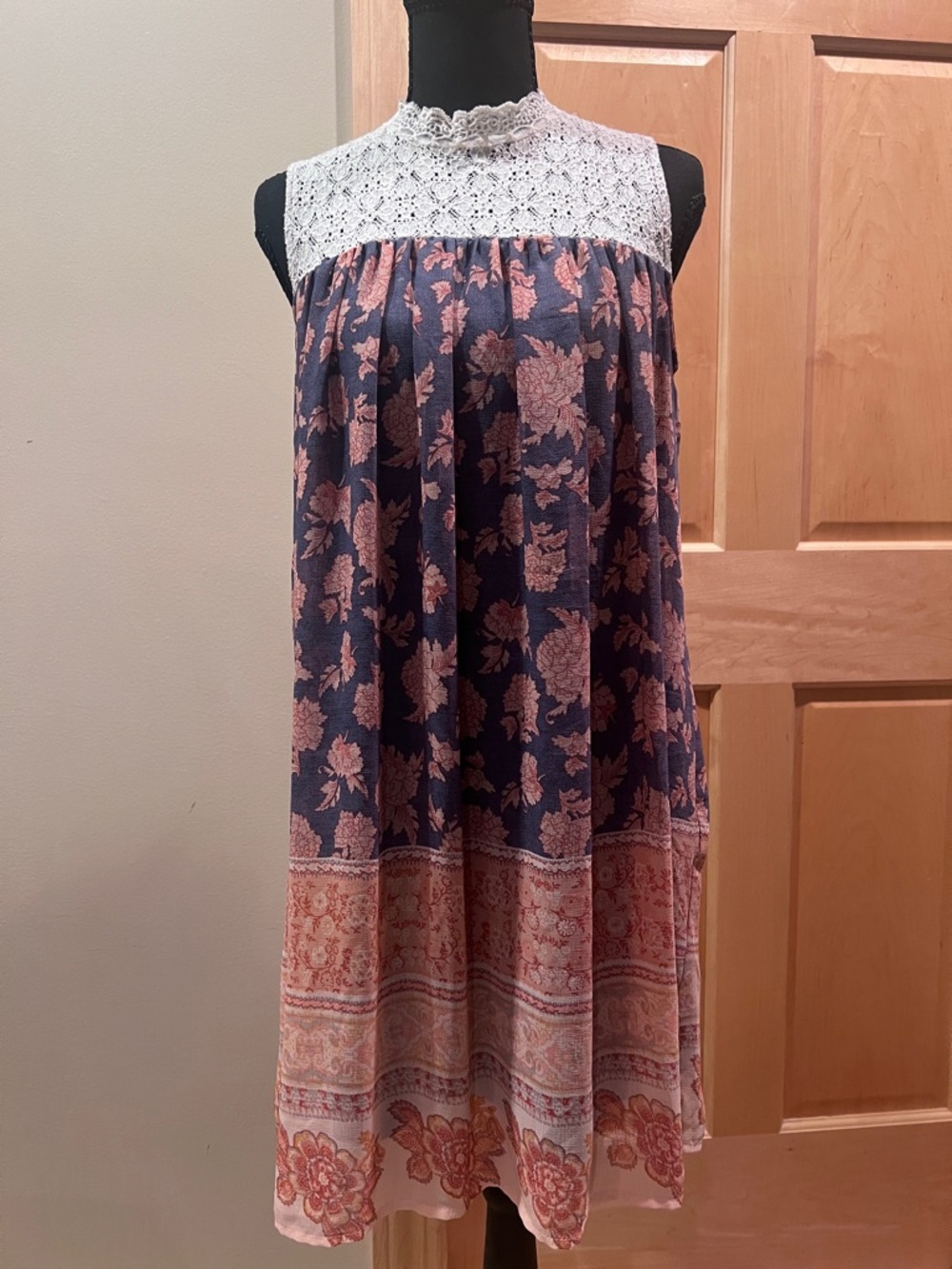 Xhilaration Lace Neckline Flowy Floral Sleeveless Mini Dress Cottagecore Boho M